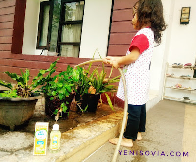 Stimulasi-Kecerdasan-Majemuk-Anak-dengan-Kegiatan-di-Luar-Rumah berkebun adalah salah satu kegiatan belajar yang menyenangkan bagi anak
