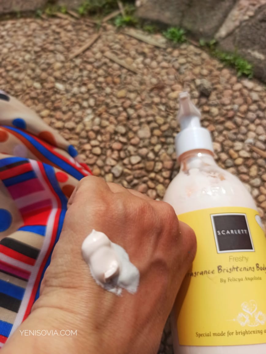 Review Scarlett Whitening, Benarkah Bisa Bikin Putih dan Aman? Body lotion Scarlett Whitening