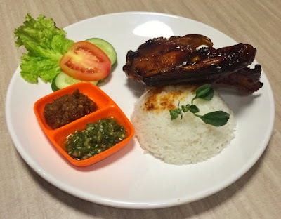 Tempat-Makan-untuk-Keluarga-yang-Enak-dan-Murah-di-Bandung
