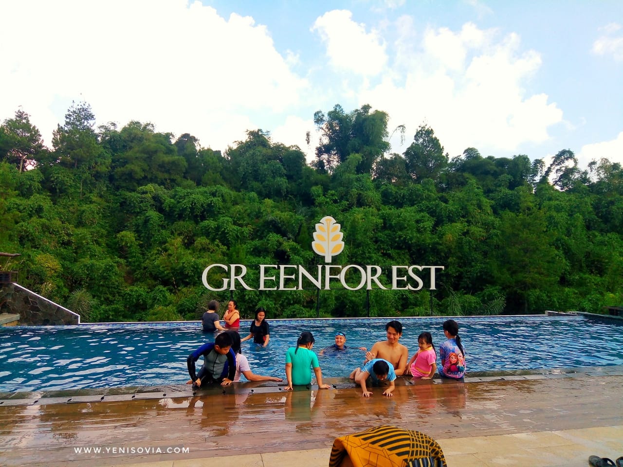 Review-Hotel-The-Green-Forest- Resort-Lembang-yang- Instagramable Hotel The Green Forest Resort Lembang