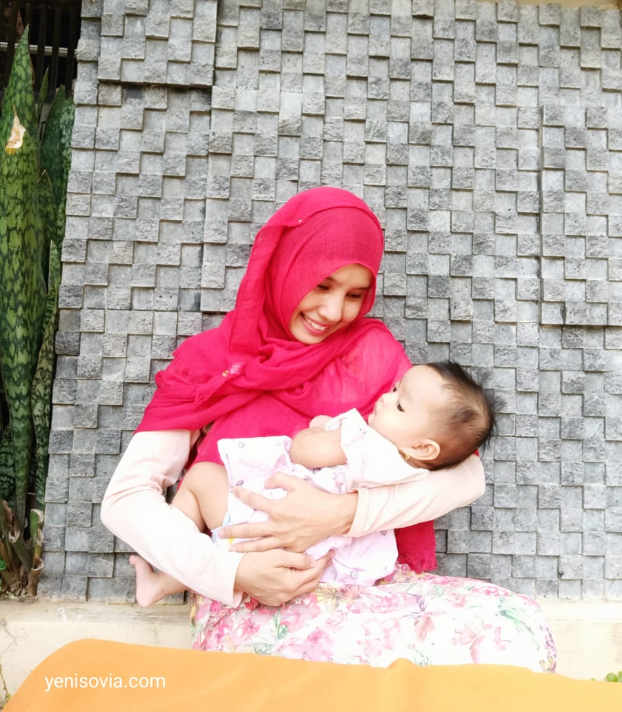 Bolehkah Ibu yang Positif Covid 19 Tetap Menyusui Anaknya? Bolehkah Ibu yang Positif Covid 19 Tetap Menyusui Anaknya?