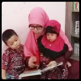 Bunda Ingin Mengajarkan Membaca Pada Anak?  Bisa Coba dengan Metode Montessori Ini Belajar membaca dengan metode montessori