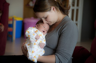 Kata-kata yang menyemamgati ibu ketika lelah mengurus anak Kata-kata yang menyemamgati ibu ketika lelah mengurus anak