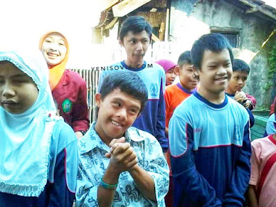 Beberapa-Alasan-Ini-Mengapa-Kita-Perlu-Juga-Mengenal-Dunia-Anak-Berkebutuhan-Khusus beberapa alasan ini mengapa kita perlu juga mengenal lebih dekat dengan dunia anak berkebutuhan khusus