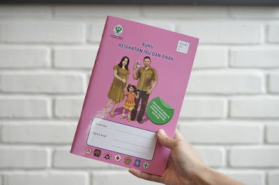 Tahukah-Kita-Ayah-Bunda-Bahwa-Bahaya-Stunting-sedang-Mengancam-Anak-anak-Kita foto buku kesehatan ibu dan anak, buku kesehatan dari pemerintah