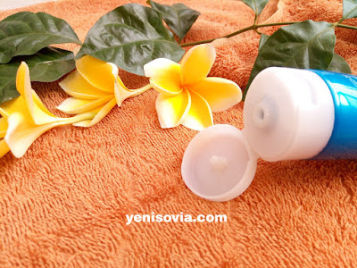 Kulit-Wajah-Bunda-Kering?-Yuk,-Intip-Pembersih-Wajah-Hada-Labo-Shirojyun-Ultimate-Whitening-Ini hada labo shirojyun ultimate whitening face wash untuk kulit sensitif dan kering
