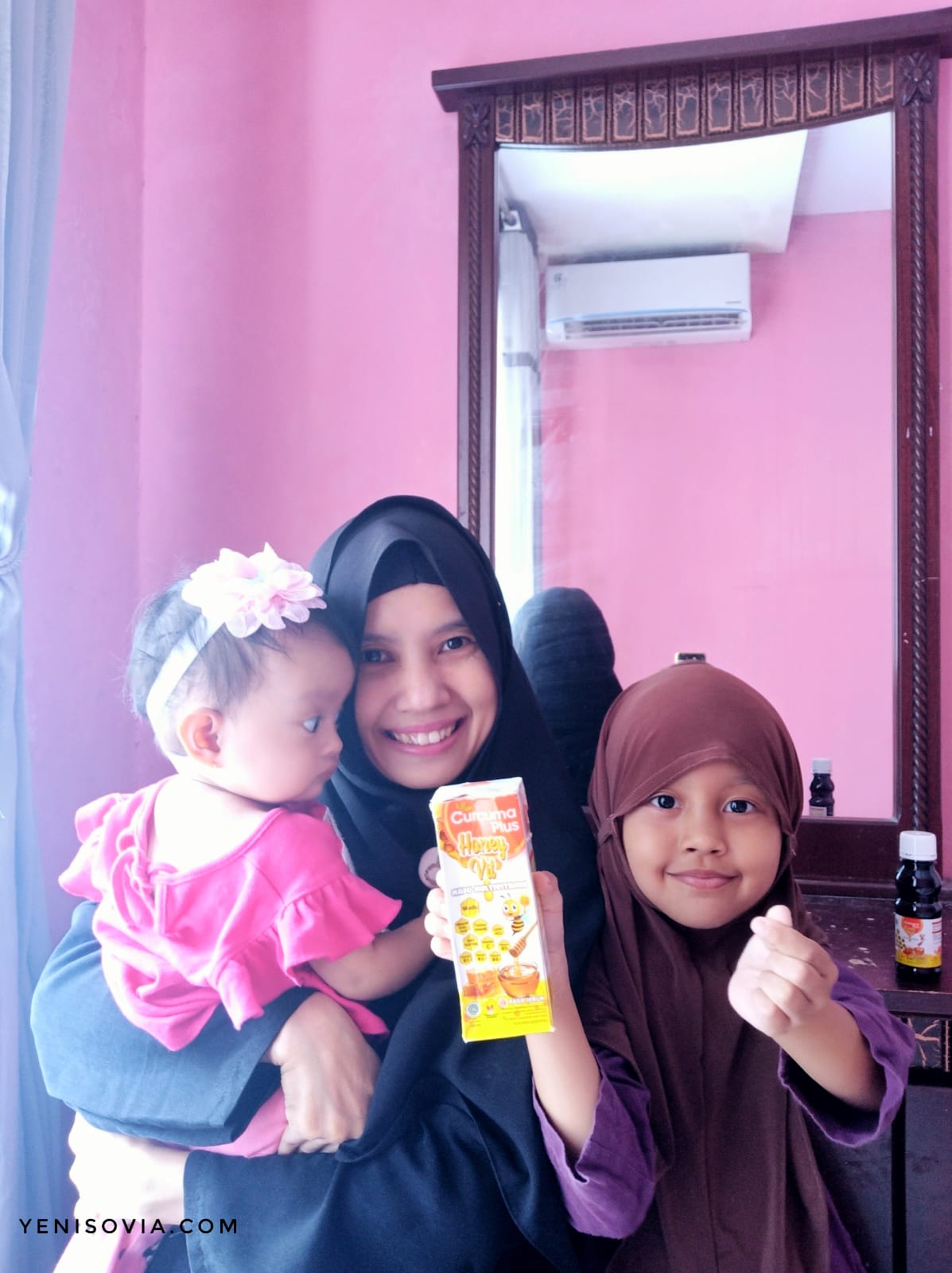 Vitamin Anak 1 Tahun untuk Bantu Jaga Daya Tahan Tubuhnya Curcuma plus honey vit vitamin keluarga