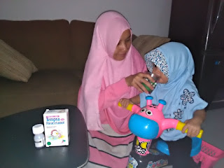 sudahkah kita membuat anak merasa dicintai oleh kita? penurun panas