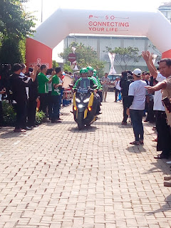 bunda, ibu rumah tangga dan ingin punya penghasilan? yuk, gabung di sini aja! pawai motor grab